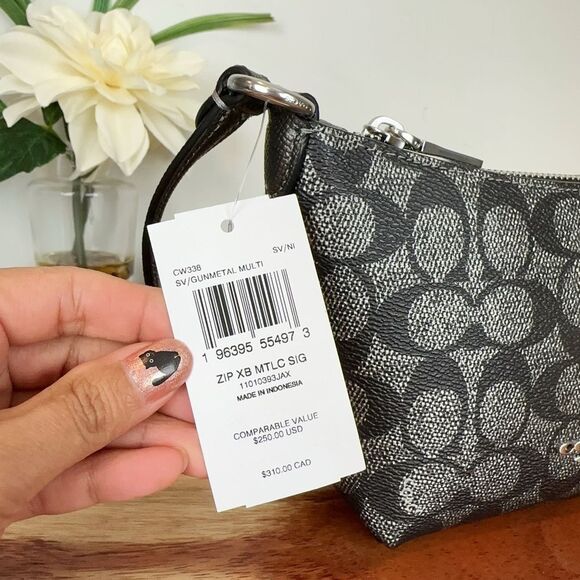 NWT Coach Zip Top Crossbody Bag‎ In Signature Canvas - Picture 2 of 7